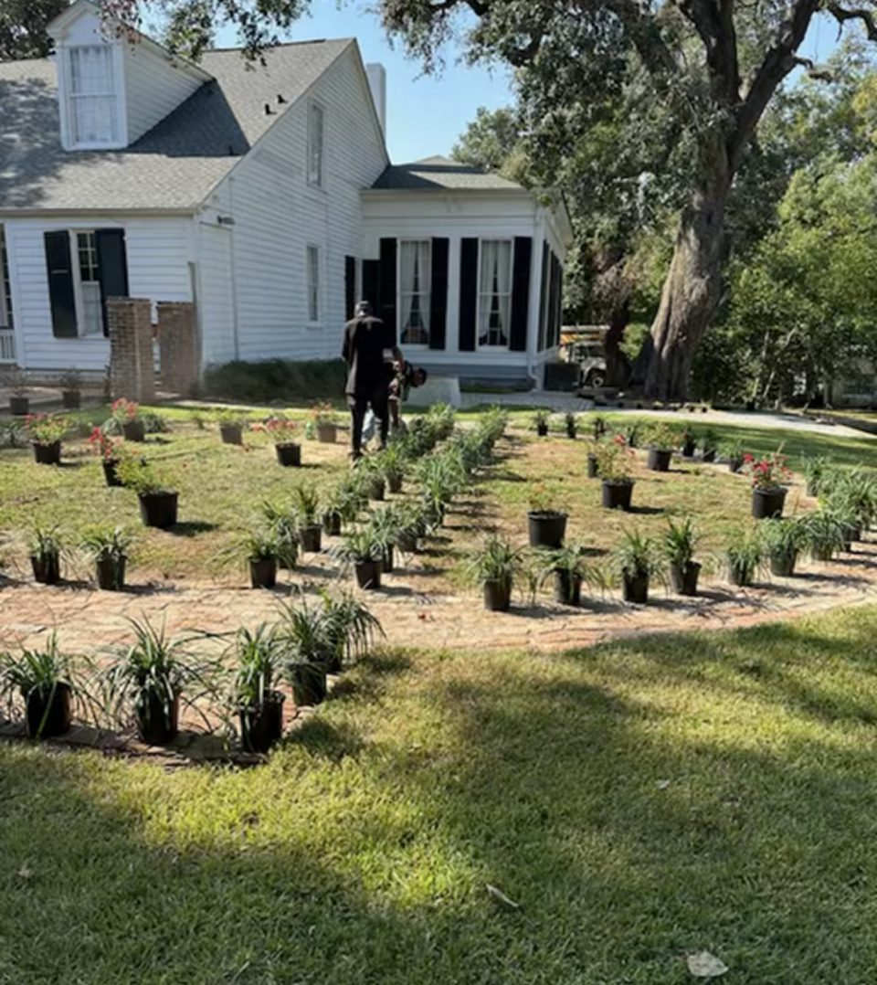 White house with garden layout